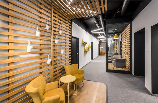 高端办公室装修设计经典案例：波兰Droids科技公司办公室设计