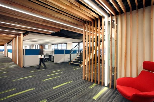 别小看回收木板条！美国VMware公司用它创造了独特的木质办公空间